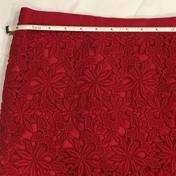 ❤️LACE RIDING RED PENCIL SKIRT NWT❤️NEW & CLASSIC
